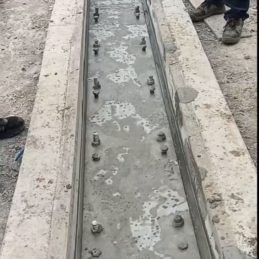 胶南港口码头起重机龙门吊重型机械设备稳固用早强快凝轨道胶泥